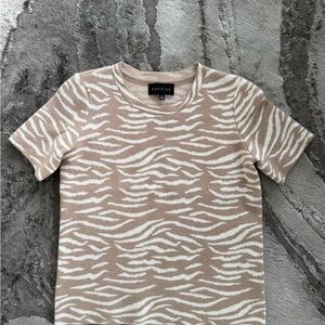 Premise Beige and White Zebra Print Short Sleeve Sweater